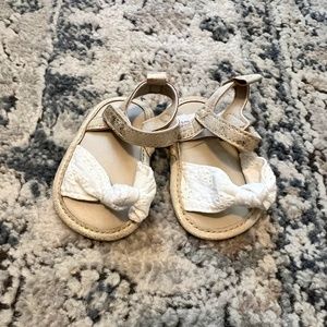 Just One You by Carter's Sandals Size 0-3M